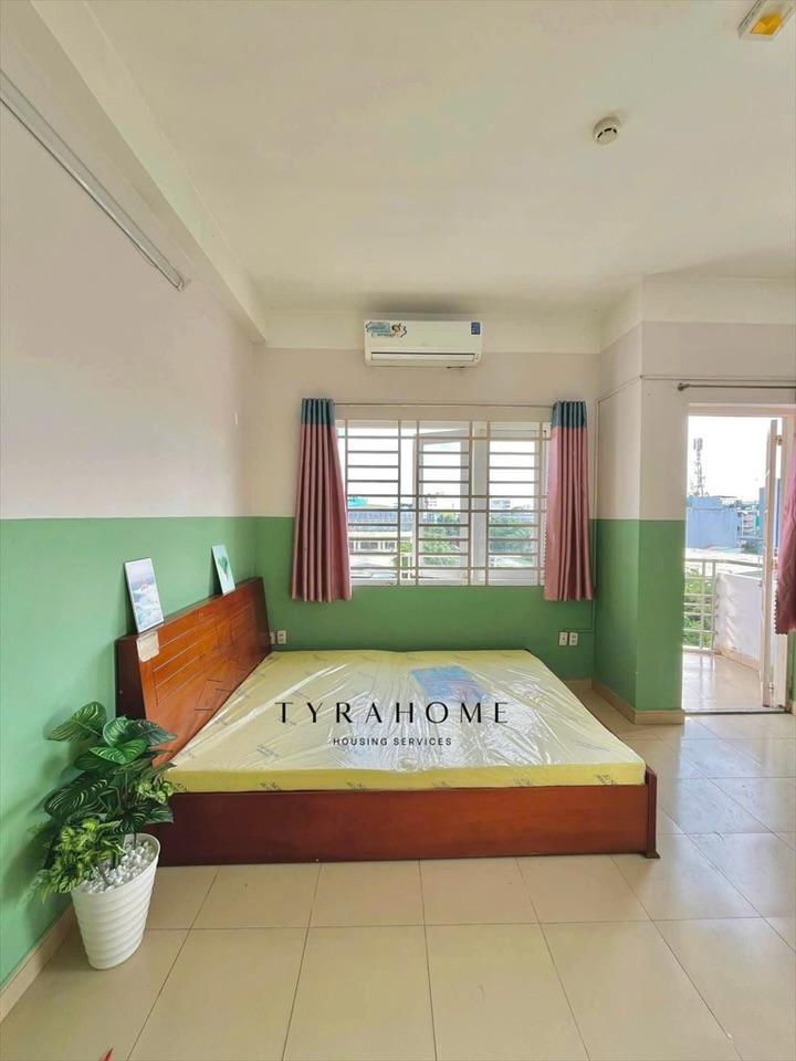 PHÒNG FULLY FURNISHED WITH BALCONY
