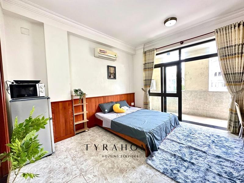 PHÒNG FULLY FURNISHED WITH BALCONY