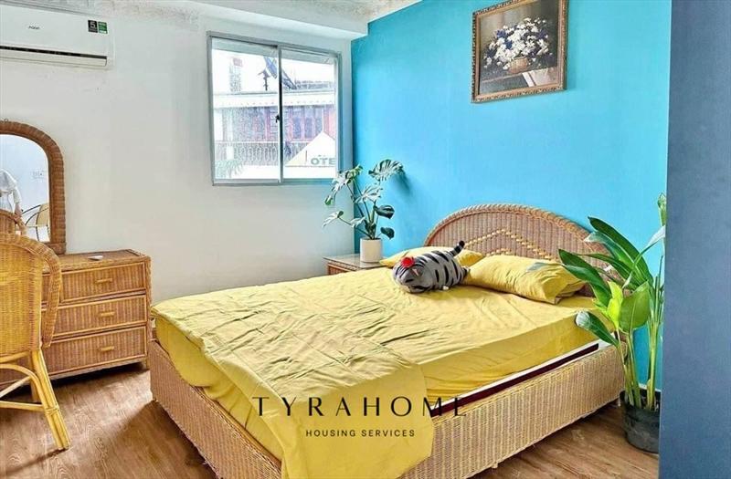 SERVICED APARTMENT FULLY FURNISHED WITH WINDOW