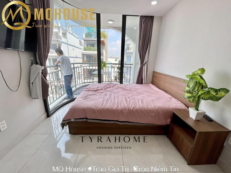 PHÒNG FULLY FURNISHED WITH BALCONY