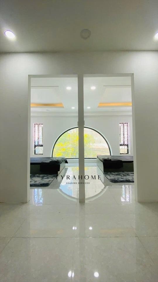 SERVICED APARTMENT FULLY FURNISHED WITH WINDOW