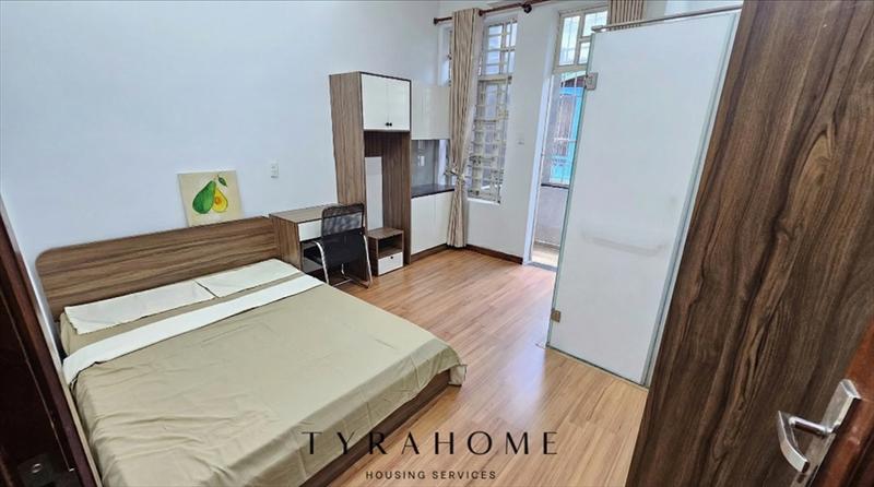 PHÒNG FULLY FURNISHED WITH BALCONY