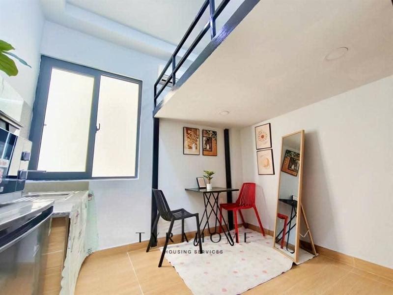 PHÒNG FULLY FURNISHED WITH WINDOW