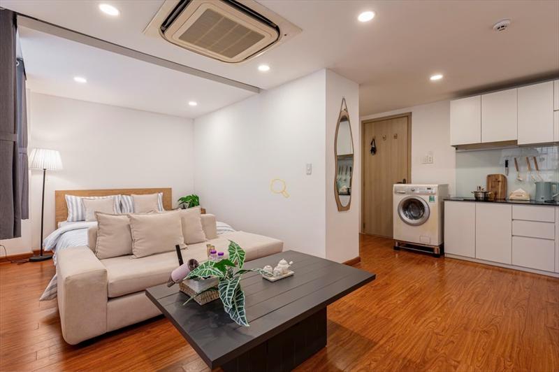 SERVICED APARTMENT FULLY FURNISHED WITH WINDOW