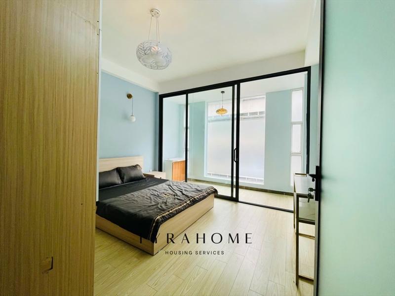 SERVICED APARTMENT FULLY FURNISHED WITH BALCONY
