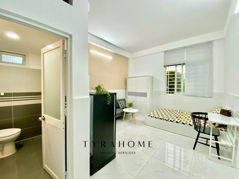 PHÒNG FULL NỘI THẤT CÓ CỬA SỔ