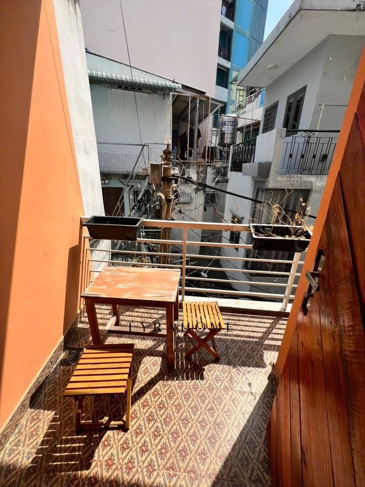 PHÒNG FULL NỘI THẤT CÓ BAN CÔNG