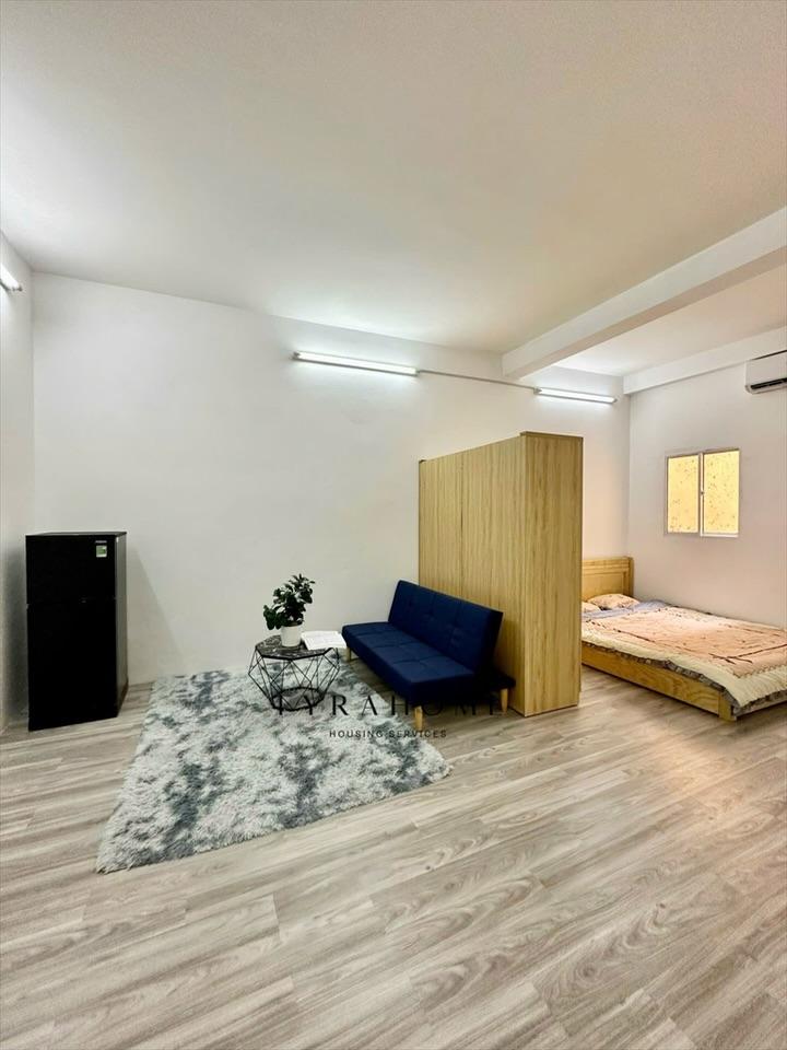 PHÒNG FULL NỘI THẤT CÓ CỬA SỔ