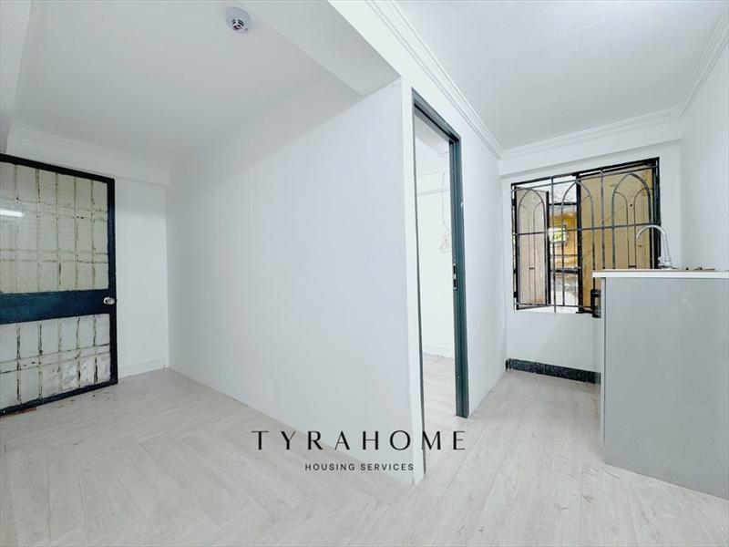 PHÒNG FULLY FURNISHED WITH WINDOW