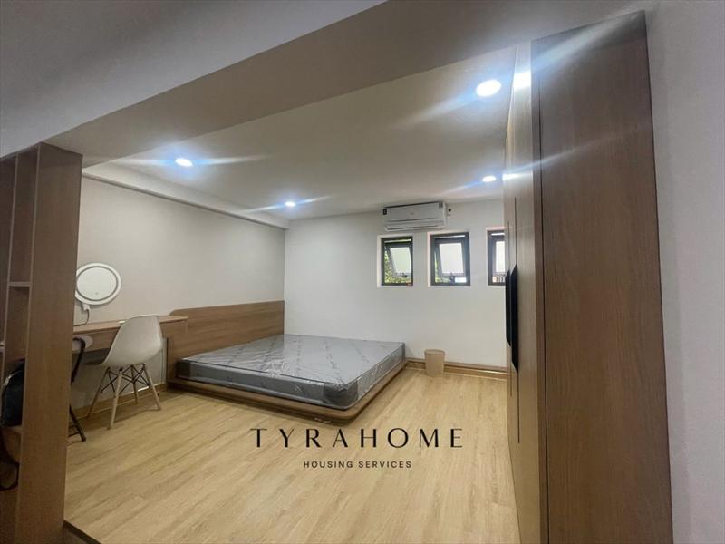 PHÒNG FULLY FURNISHED WITH WINDOW