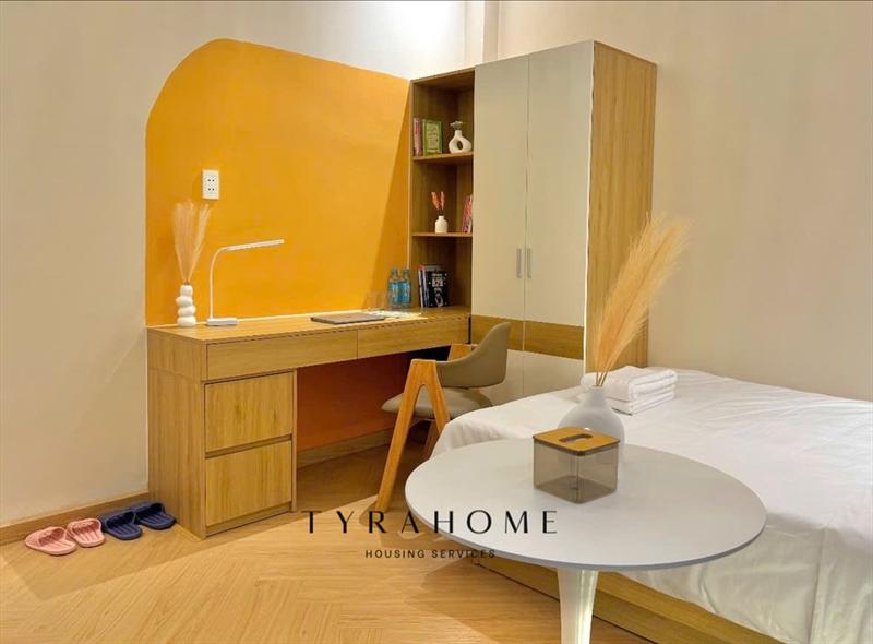 PHÒNG FULLY FURNISHED WITH WINDOW
