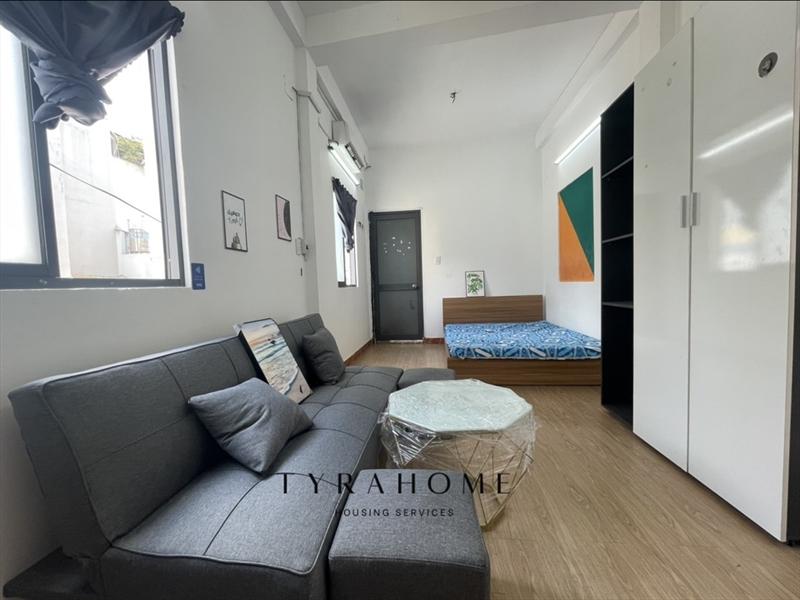 PHÒNG FULLY FURNISHED WITH WINDOW