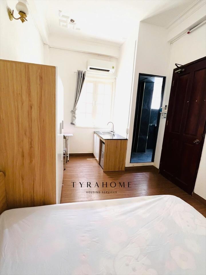 PHÒNG FULLY FURNISHED WITH WINDOW