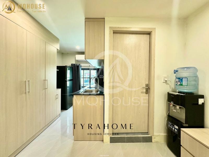 PHÒNG FULLY FURNISHED WITH WINDOW