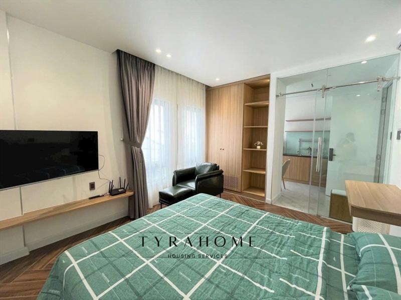 SERVICED APARTMENT FULLY FURNISHED WITH BALCONY