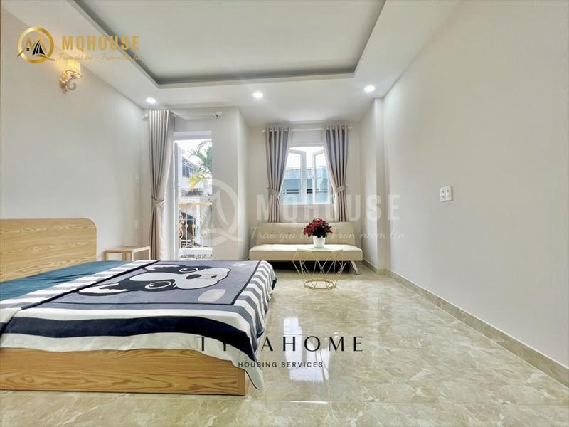 PHÒNG FULL NỘI THẤT CÓ BAN CÔNG
