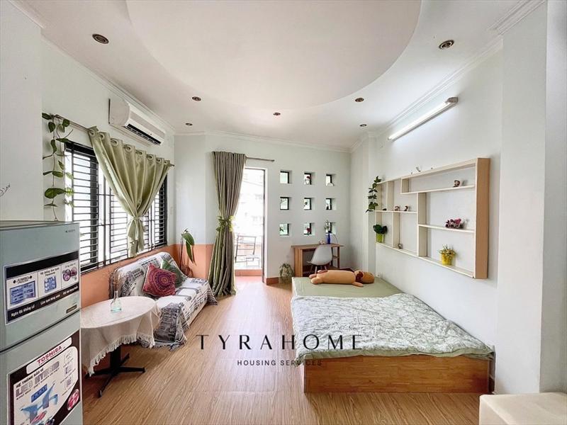 SERVICED APARTMENT FULLY FURNISHED WITH WINDOW