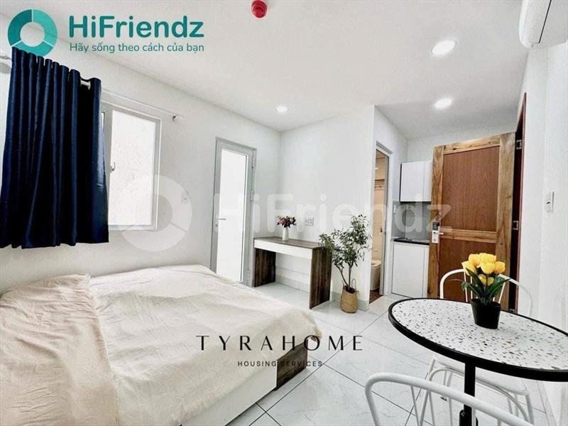 PHÒNG FULLY FURNISHED WITH WINDOW