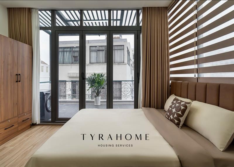 SERVICED APARTMENT FULLY FURNISHED WITH BALCONY