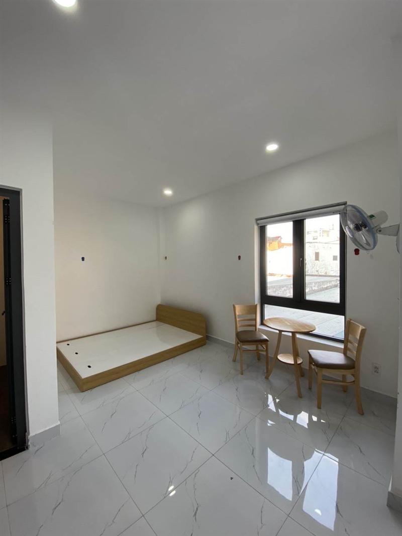 STUDIO BALCONY FULLY FURNISHED