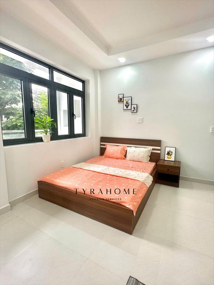 SERVICED APARTMENT FULLY FURNISHED WITH BALCONY