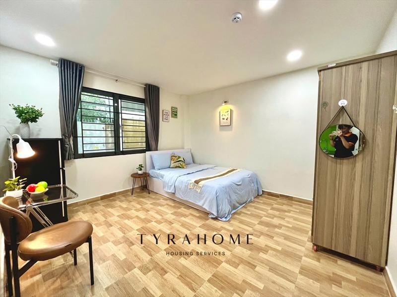 PHÒNG FULLY FURNISHED WITH WINDOW