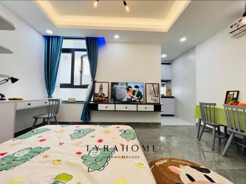 PHÒNG FULLY FURNISHED WITH WINDOW