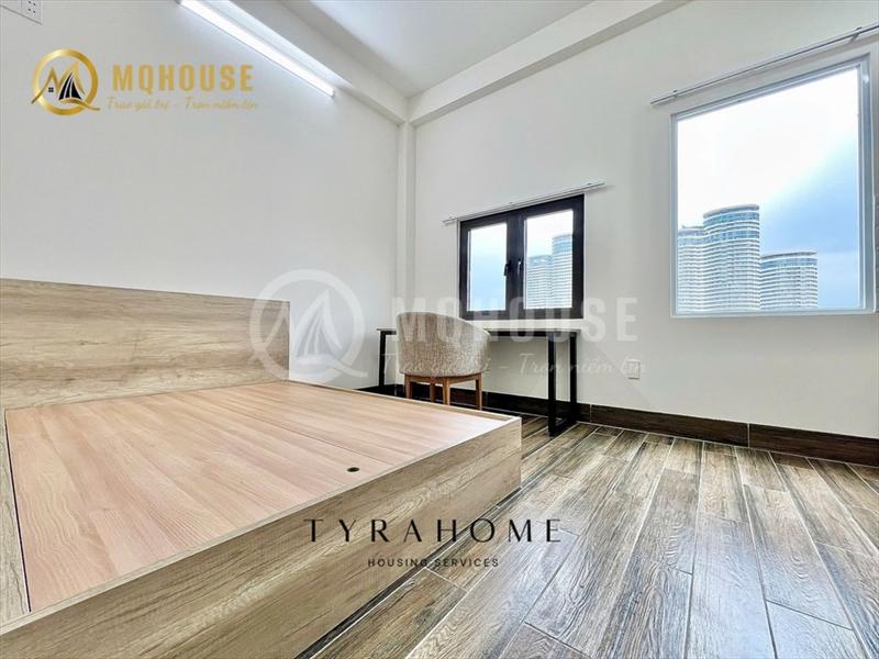 PHÒNG FULLY FURNISHED WITH WINDOW