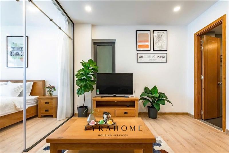SERVICED APARTMENT FULLY FURNISHED WITH BALCONY
