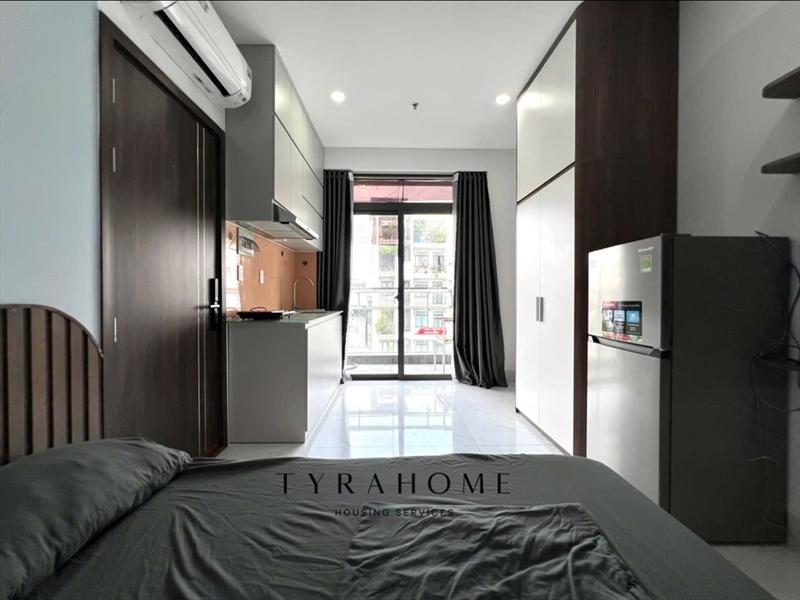 PHÒNG FULLY FURNISHED WITH BALCONY