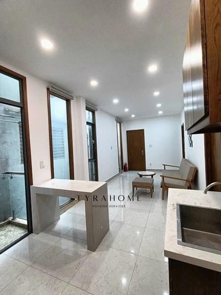CĂN HỘ DỊCH VỤ FULL NỘI THẤT MÁY GIẶT RIÊNG CÓ CỬA SỔ