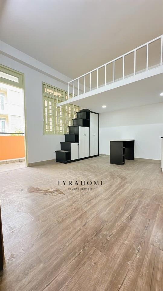 PHÒNG FULLY FURNISHED WITH BALCONY