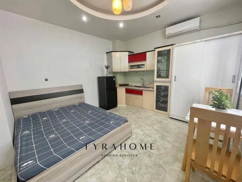 PHÒNG FULLY FURNISHED WITH WINDOW