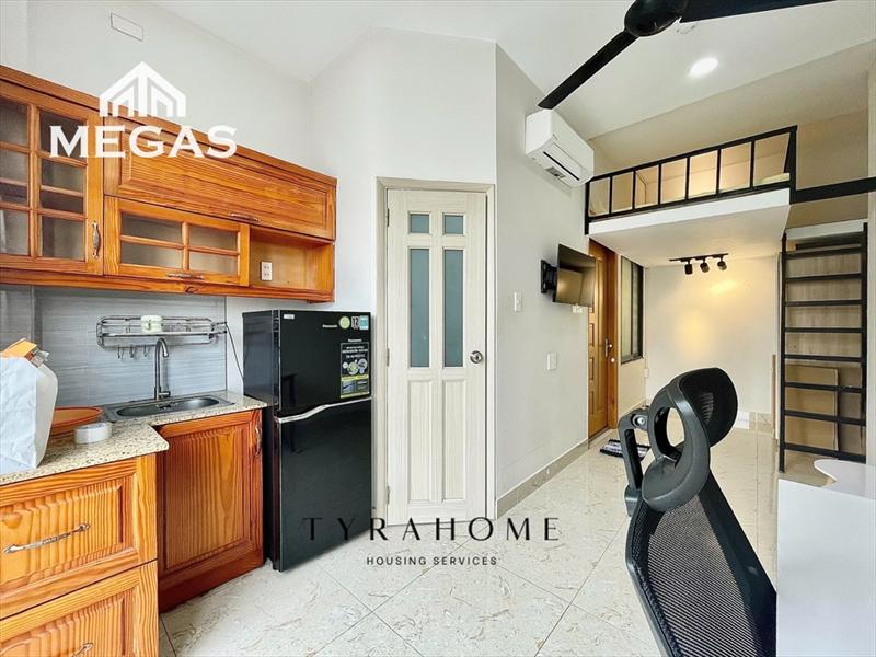 PHÒNG FULLY FURNISHED WITH BALCONY