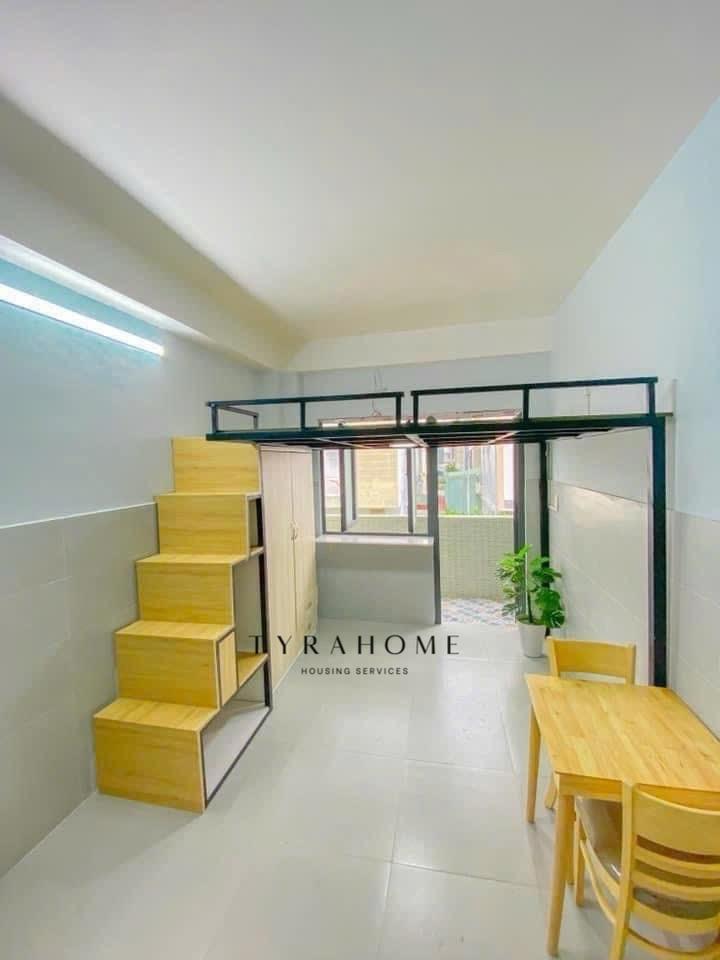 PHÒNG FULLY FURNISHED WITH BALCONY