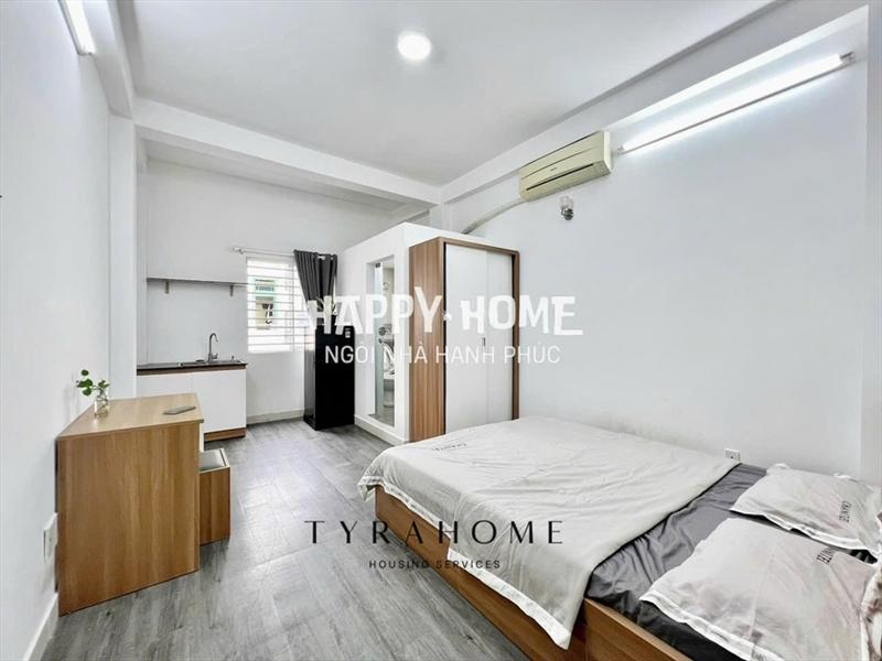PHÒNG FULLY FURNISHED WITH WINDOW