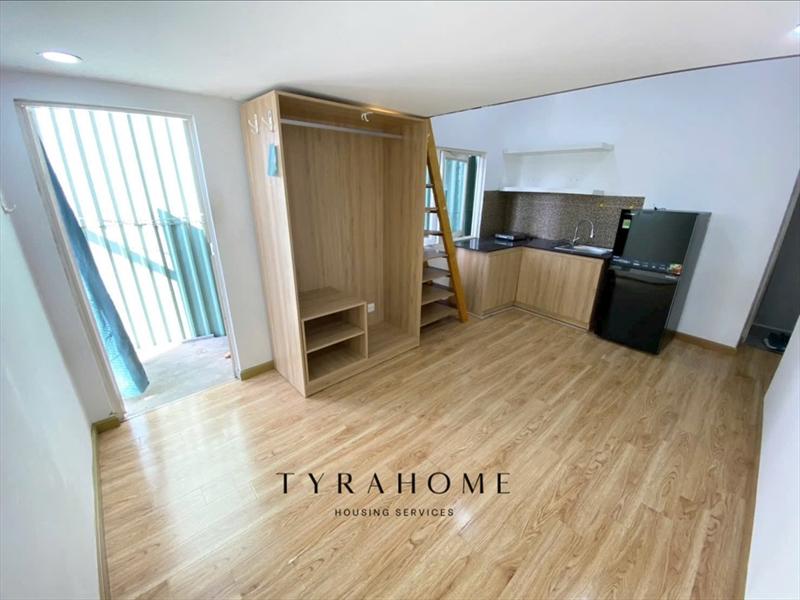 PHÒNG FULLY FURNISHED WITH WINDOW