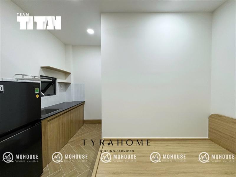 PHÒNG FULLY FURNISHED WITH WINDOW