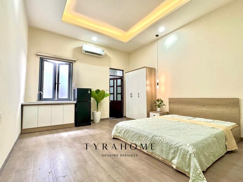 PHÒNG FULLY FURNISHED WITH WINDOW
