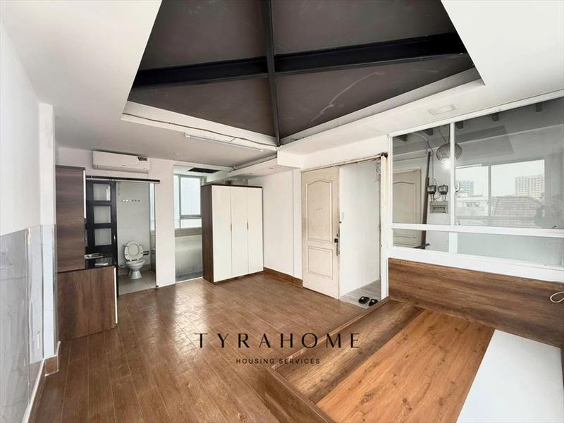 PHÒNG FULLY FURNISHED WITH WINDOW