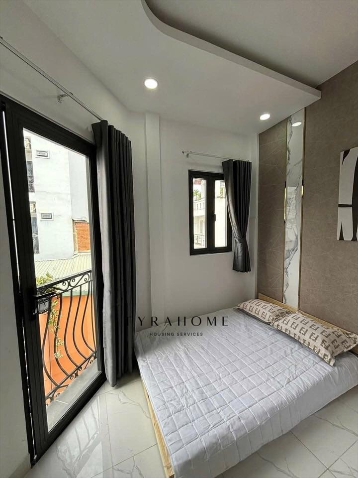 PHÒNG FULL NỘI THẤT CÓ CỬA SỔ