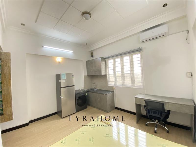 PHÒNG FULL NỘI THẤT MÁY GIẶT RIÊNG CÓ CỬA SỔ