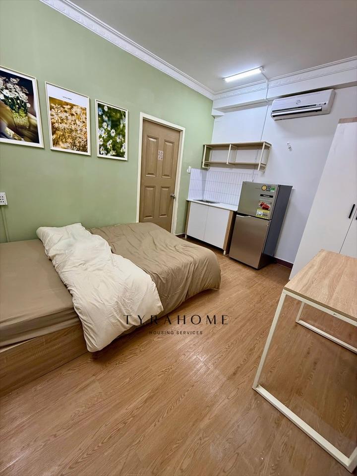 PHÒNG FULLY FURNISHED WITH WINDOW