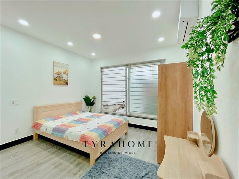 PHÒNG FULLY FURNISHED WITH WINDOW