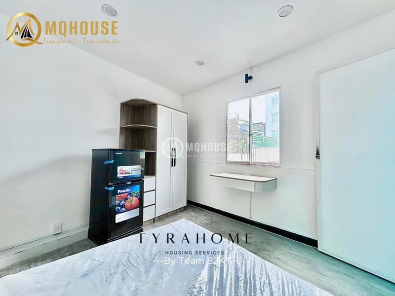 PHÒNG FULLY FURNISHED WITH WINDOW