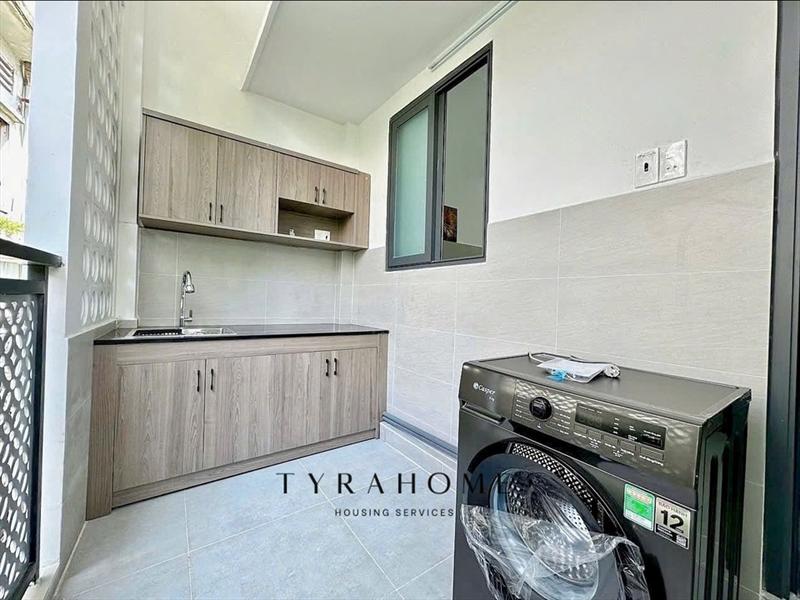 CĂN HỘ DỊCH VỤ FULL NỘI THẤT CÓ BAN CÔNG
