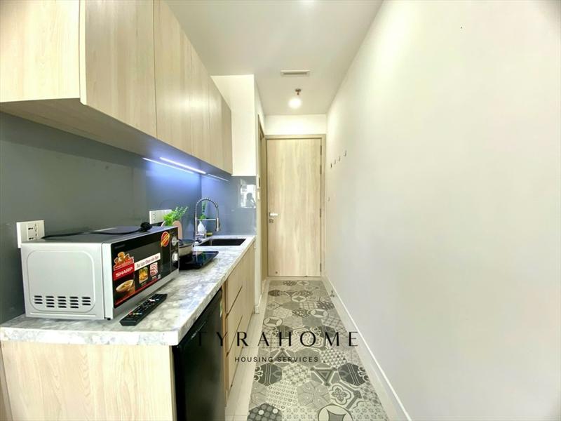 SERVICED APARTMENT FULLY FURNISHED WITH BALCONY