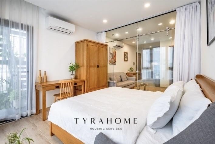 SERVICED APARTMENT FULLY FURNISHED WITH WINDOW