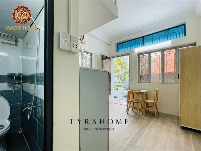 PHÒNG FULLY FURNISHED WITH WINDOW