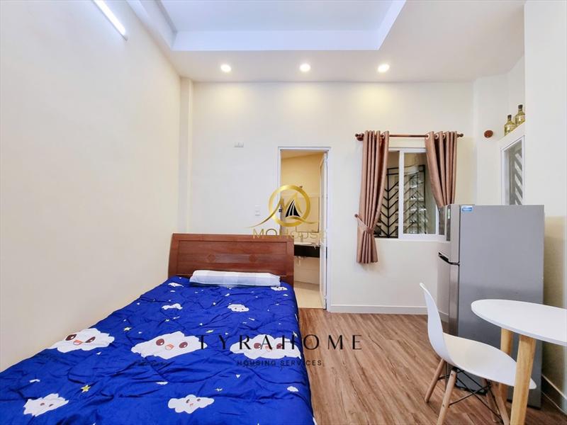 PHÒNG FULLY FURNISHED WITH WINDOW